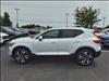 2024 Volvo XC40 B5 Plus Bright Theme