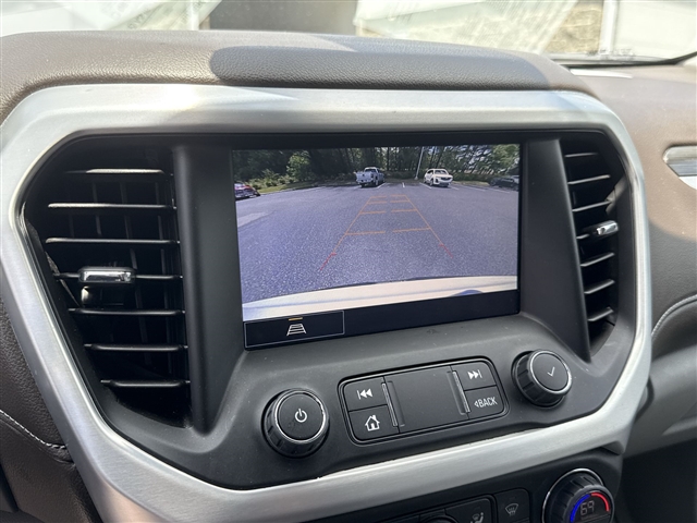 2021 GMC Acadia SLT