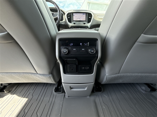 2021 GMC Acadia SLT