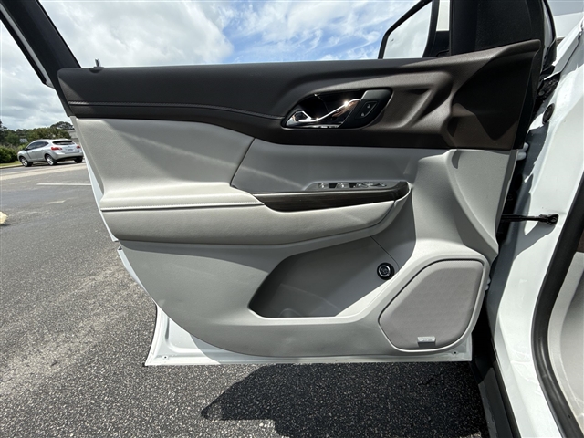 2021 GMC Acadia SLT