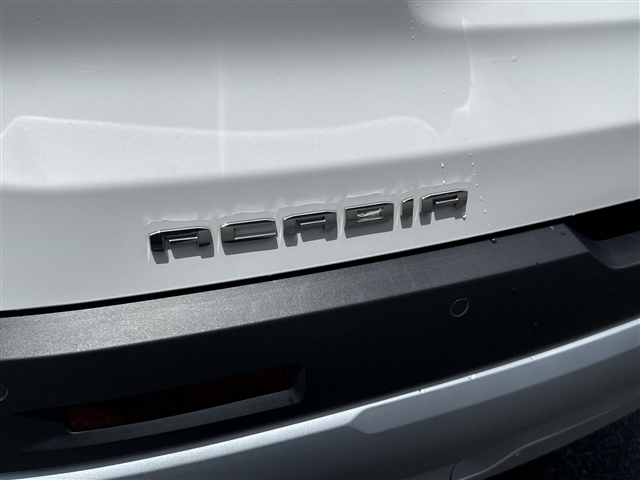 2021 GMC Acadia SLT