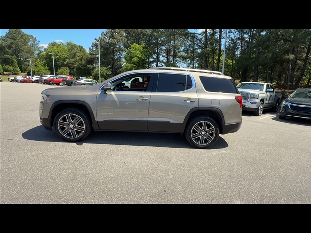 2023 GMC Acadia SLT