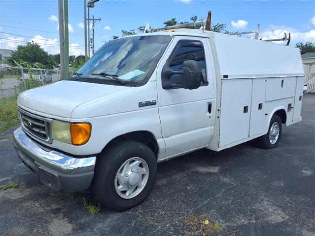 2006 Ford E-350 Base