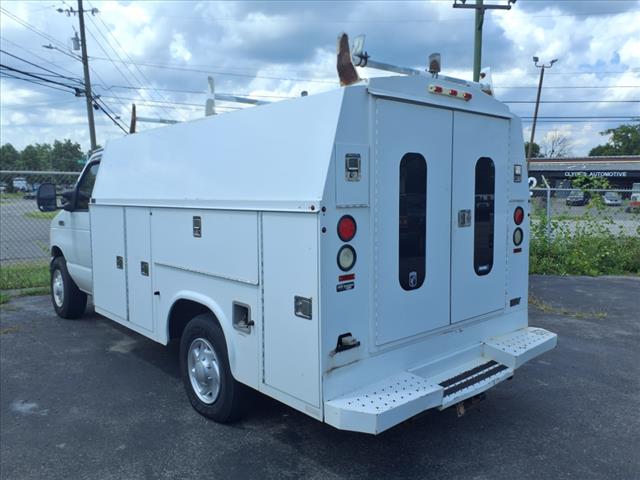 2006 Ford E-350 Base