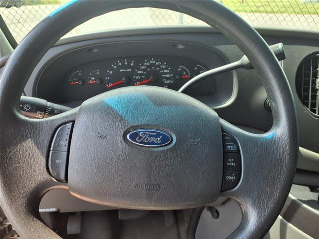 2006 Ford E-350 Base