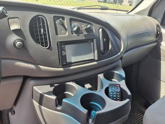2006 Ford E-350 Base