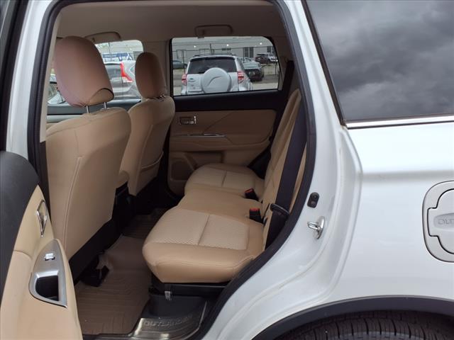 2016 Mitsubishi Outlander SE