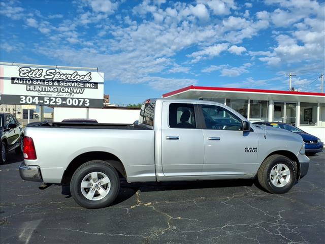 2016 RAM 1500 SLT