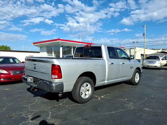 2016 RAM 1500 SLT