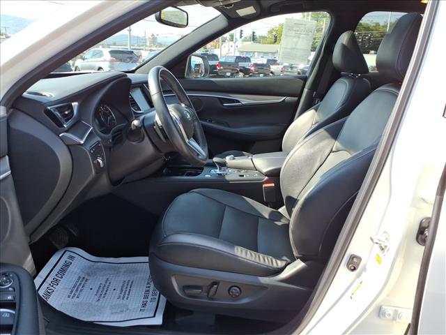 2022 INFINITI QX50 Luxe