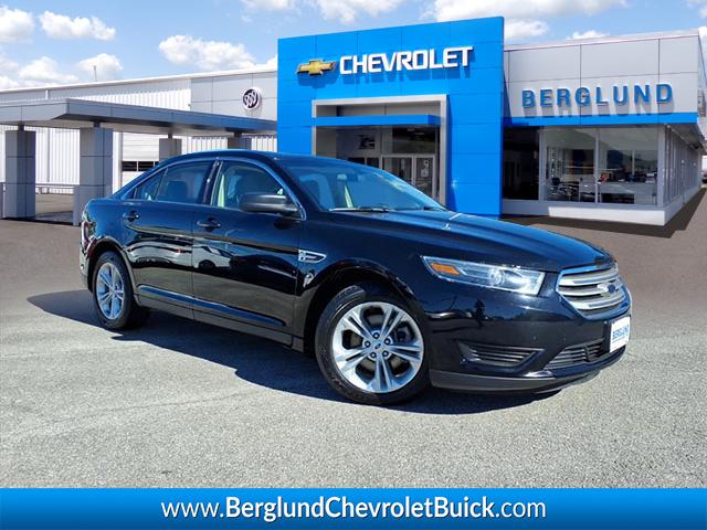 2017 Ford Taurus SE