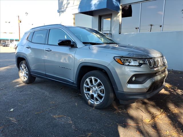 2022 Jeep Compass Latitude Lux
