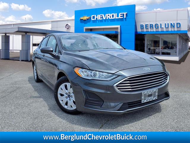 2019 Ford Fusion S