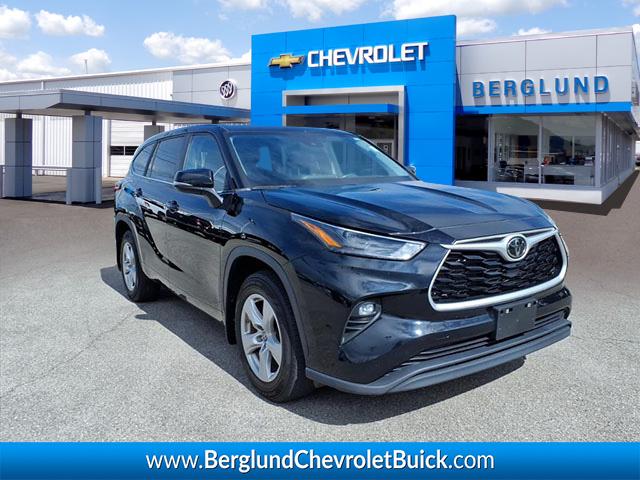 2023 Toyota Highlander LE