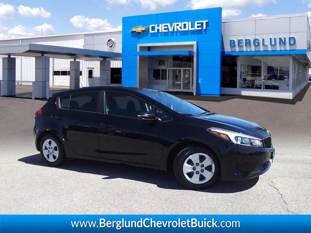 2017 Kia Forte5 LX