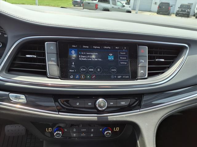 2022 Buick Enclave Essence