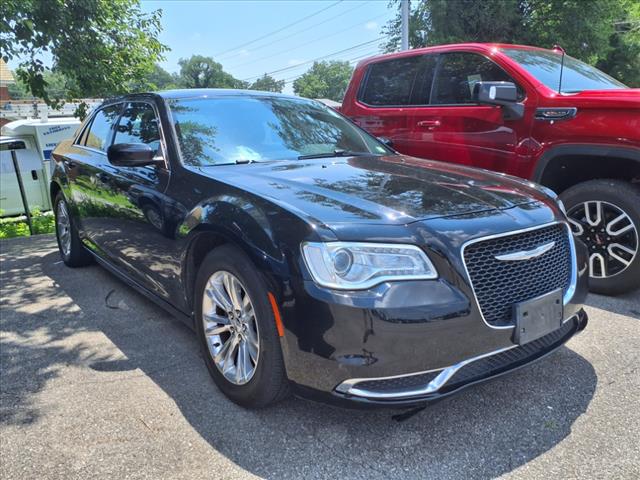 2017 Chrysler 300 Limited