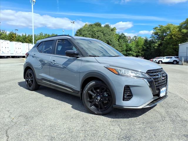 2021 Nissan Kicks SR