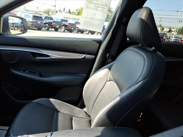 2022 INFINITI QX50 Luxe