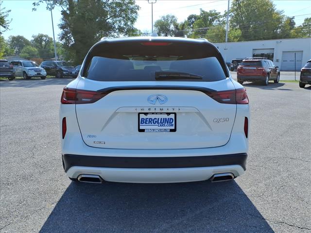 2022 INFINITI QX50 Luxe