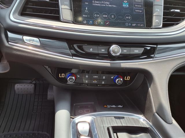 2022 Buick Enclave Essence