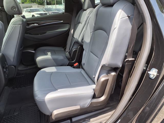 2022 Buick Enclave Essence