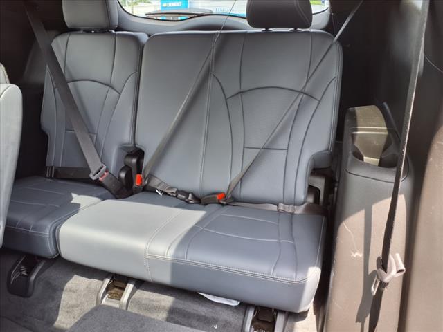 2022 Buick Enclave Essence