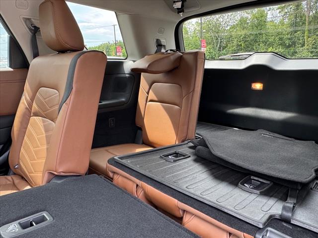 2023 Nissan Pathfinder Platinum
