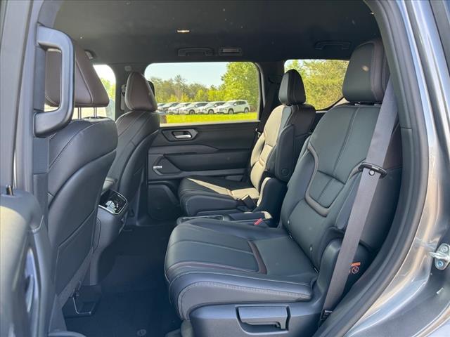 2025 Nissan Armada SL