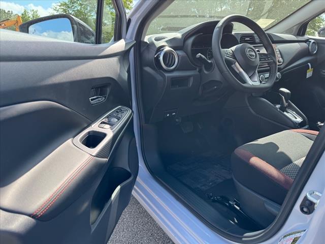 2025 Nissan Versa SR