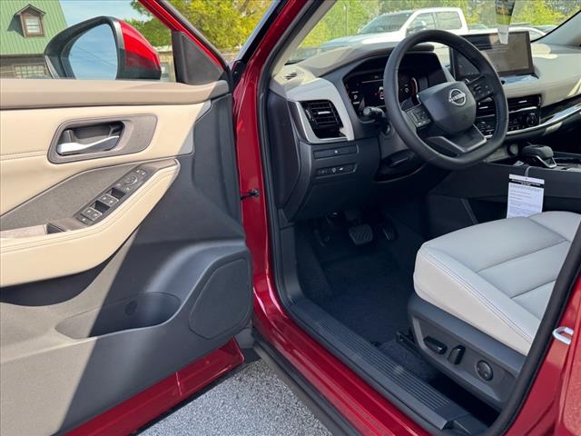 2025 Nissan Rogue SL