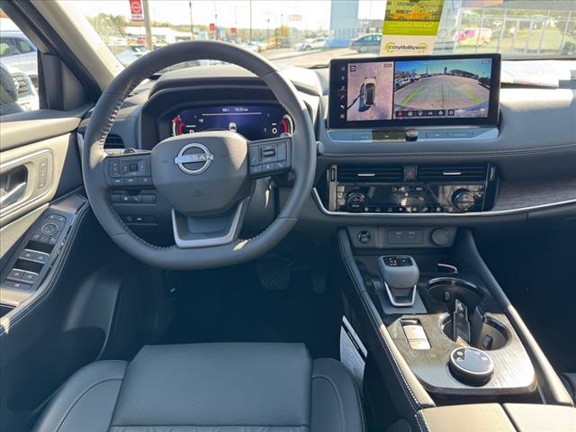 2025 Nissan Rogue Platinum