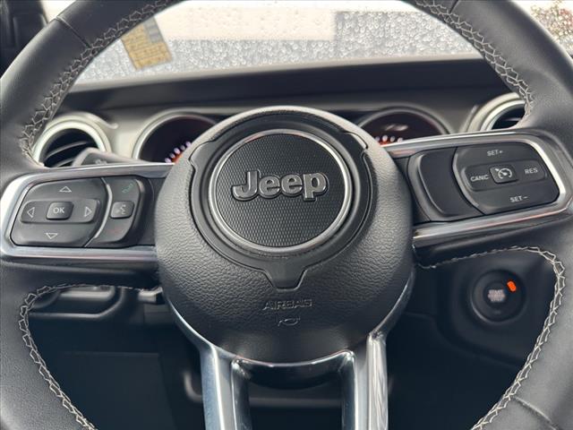 2023 Jeep Gladiator Overland
