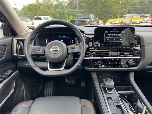 2024 Nissan Pathfinder Platinum