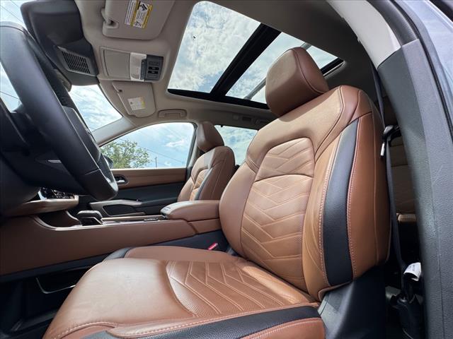 2023 Nissan Pathfinder Platinum