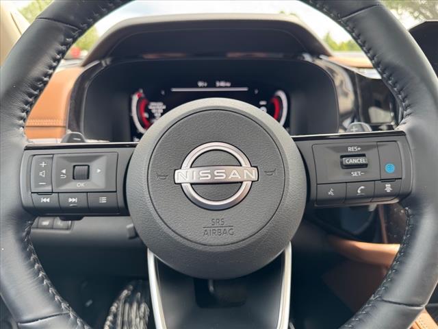 2023 Nissan Pathfinder Platinum