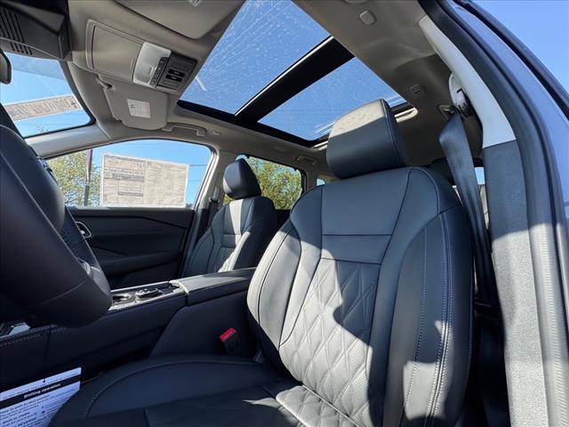 2025 Nissan Rogue Platinum