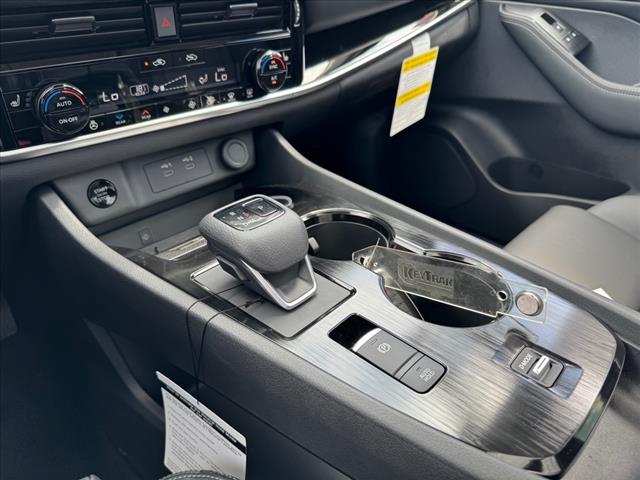 2025 Nissan Rogue SL