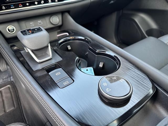 2022 Nissan Rogue Platinum