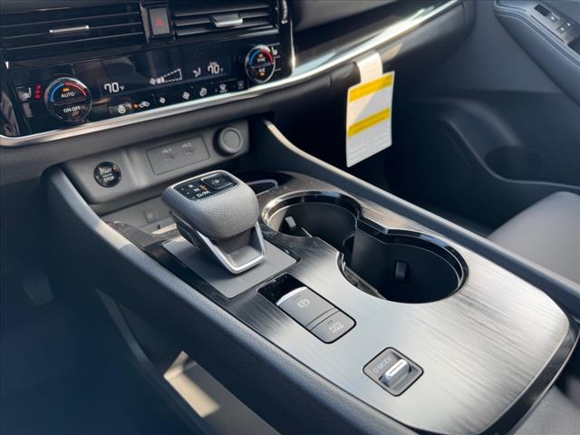 2025 Nissan Rogue SL