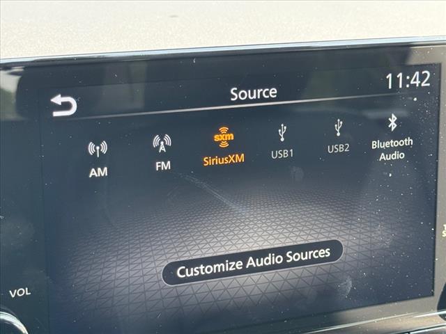 2025 Nissan Pathfinder SL