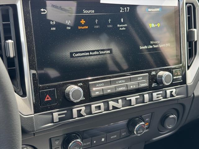 2025 Nissan Frontier SV