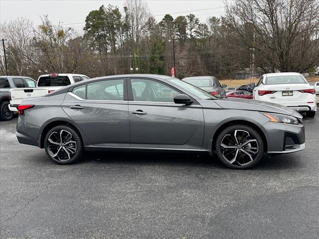 2025 Nissan Altima 2.5 SR