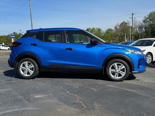 2025 Nissan Kicks Play S