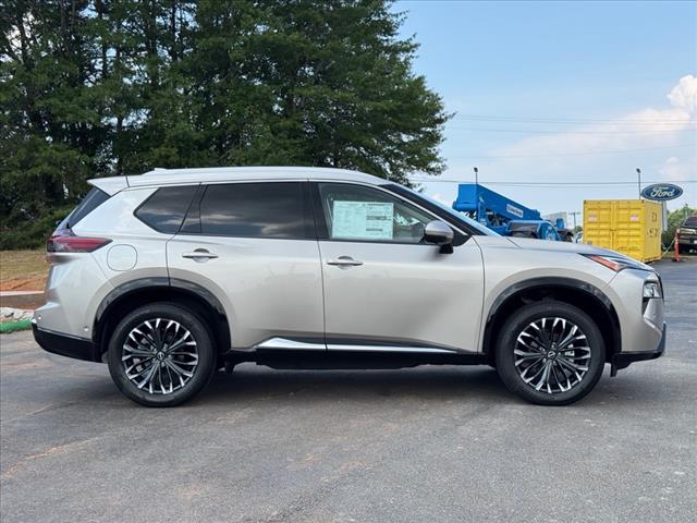 2025 Nissan Rogue Platinum
