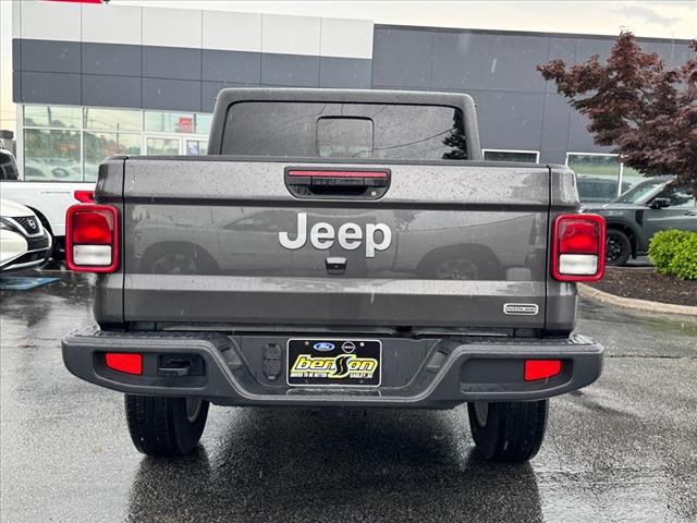 2023 Jeep Gladiator Overland