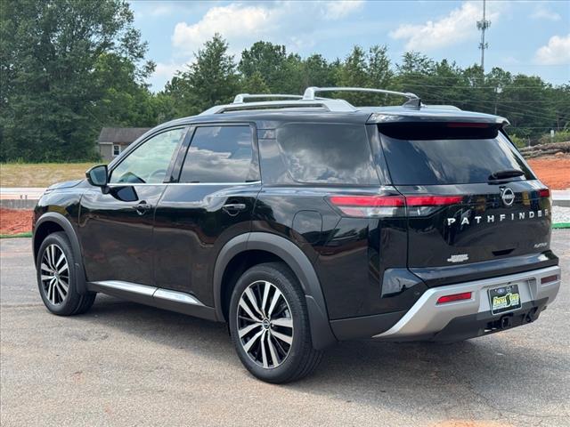 2024 Nissan Pathfinder Platinum