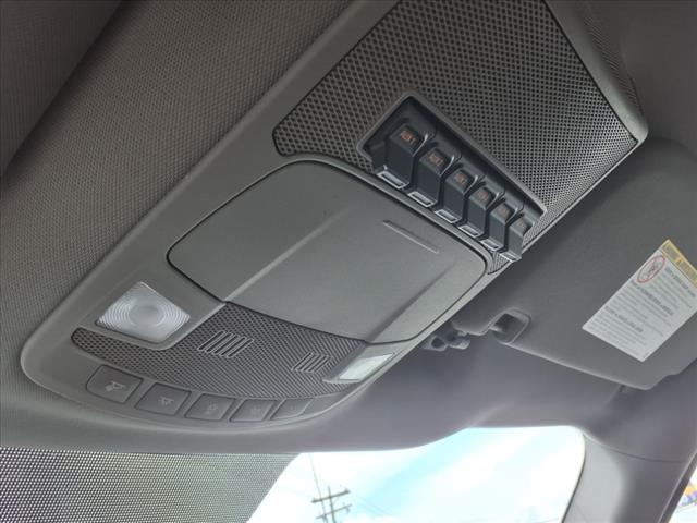 2017 Ford F-250 Super Duty XLT - Photo 11