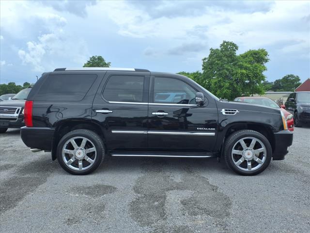 2012 Cadillac Escalade Luxury - Photo 2