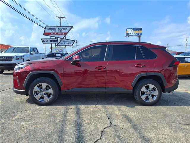 2022 Toyota RAV4 XLE - Photo 2